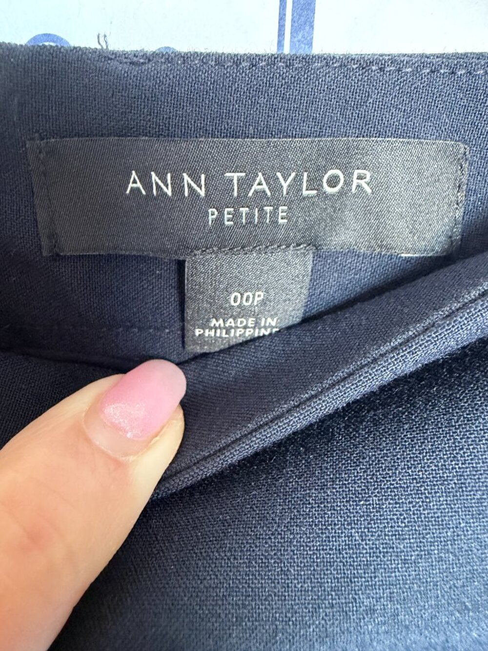 Ann Taylor Petite Navy 3 piece suit- Size 00P - Picture 4 of 6